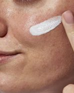 Hydrating Sheer Sunscreen Broad Spectrum SPF 30 for Face & Body - Image 6